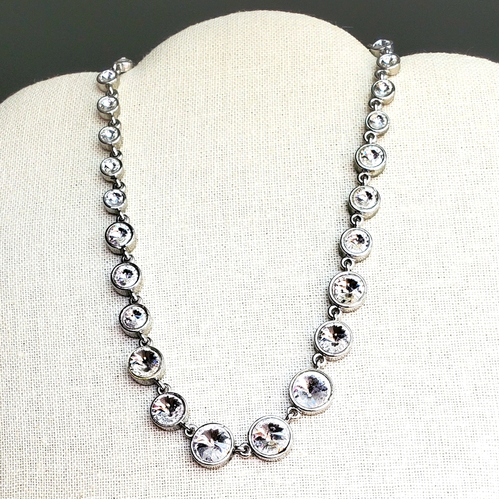 Pretty Rhinestone Necklace